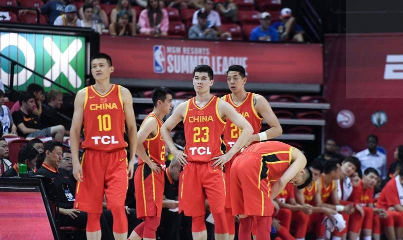 
太重要了！39投7中仍不敢裁掉周鹏 这个角色中国男篮只有他能做“熊猫体育公司”(图2)