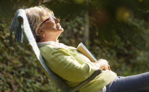 NBA球员上脚:詹姆斯的中秋主题球鞋 安踏匹克李宁都来了【熊猫体育】(图3) 熊猫体育