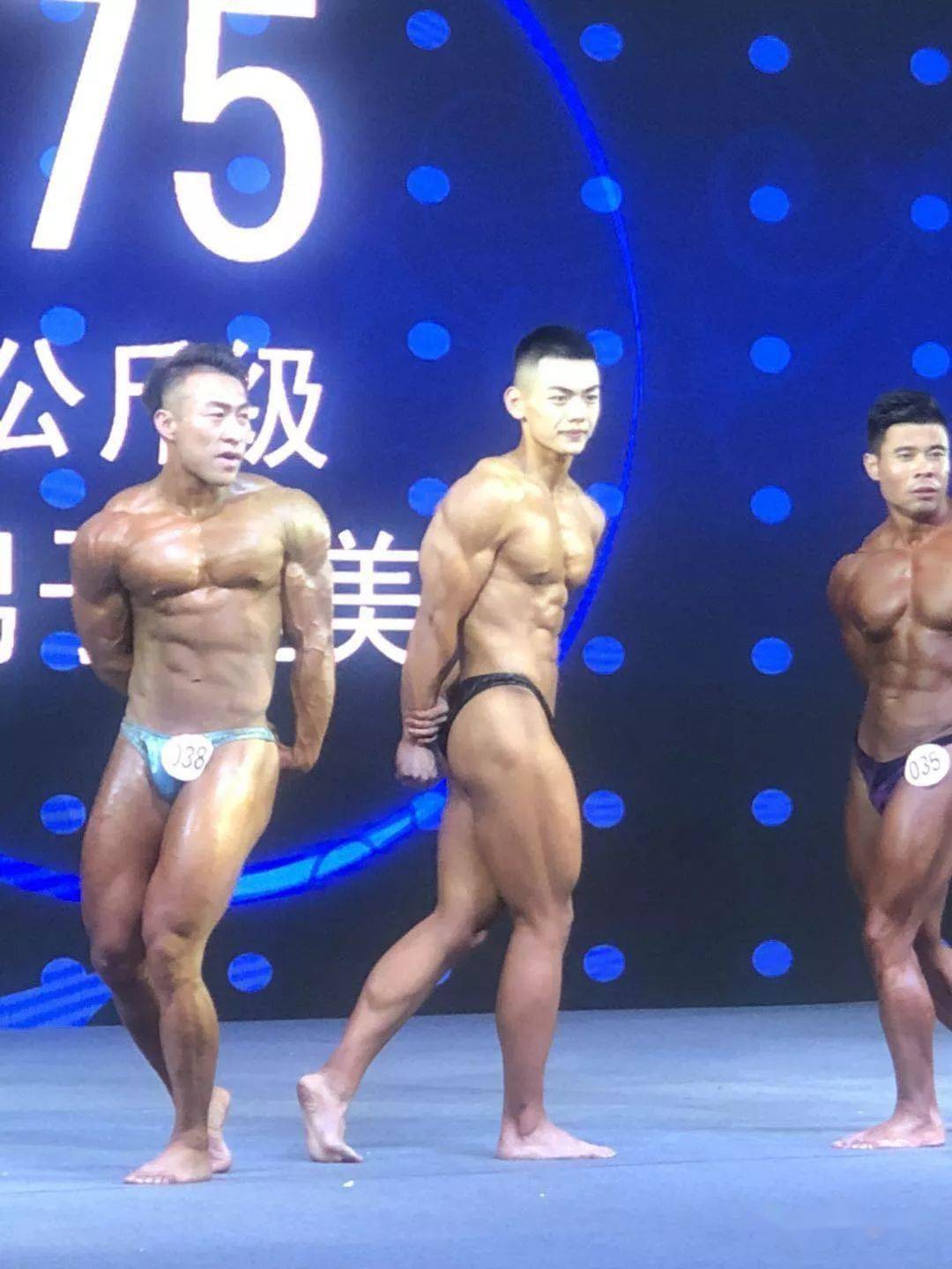 
20岁宁夏小伙练就一身肌肉,收获迷妹无数!“熊猫体育”(图11)