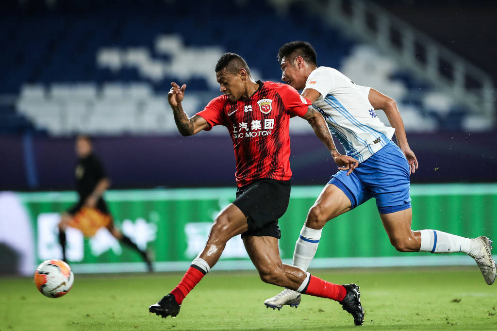 熊猫体育首页:
中超首轮净角逐时间排名:富力佳兆业居首 国安重庆垫底仅41分钟(图6) 熊猫体育首页:
中超首轮净角逐时间排名:富力佳兆业居首 国安重庆垫底仅41分钟(图6)