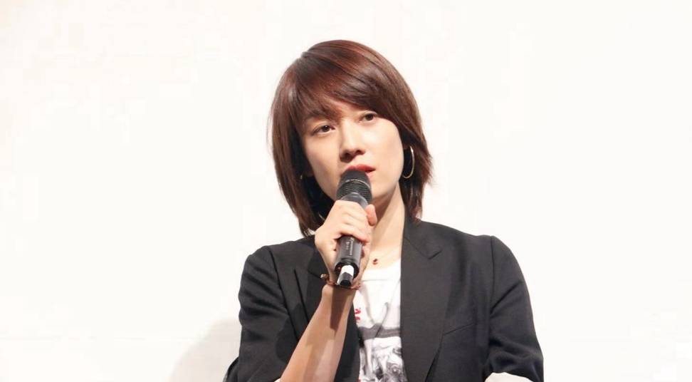 
马伊琍换一次发型就“火”一次 剪超短发露眉毛 越发自信显气质|熊猫体育公司(图3)