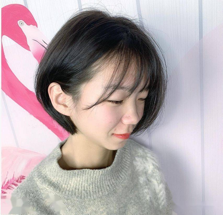 
短发不等式 大盛行！|熊猫体育公司(图1)